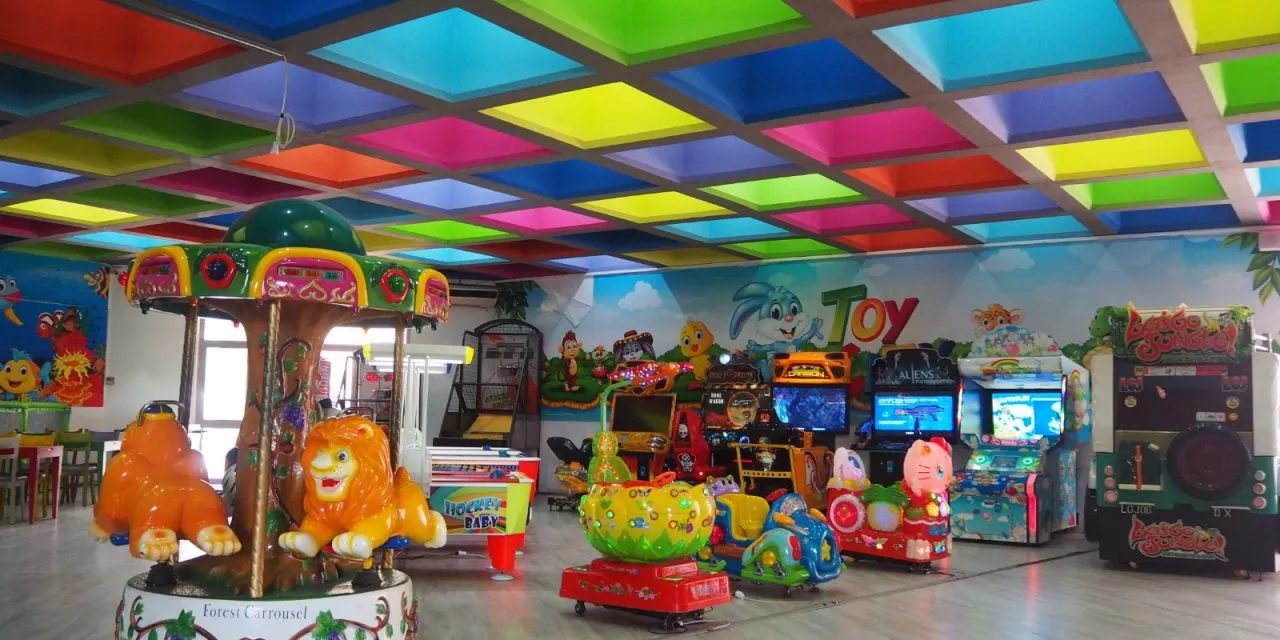 ديكورات العاب مدينة ملاهي